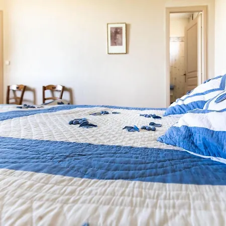 Holiday home Lovely Chateau 25 Min From Bordeaux